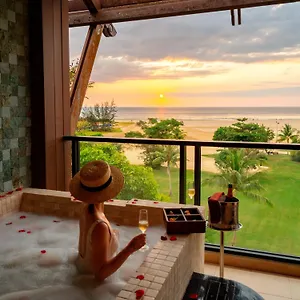 Shangri-la Rasa Ria, ***** Кота-Кинабалу